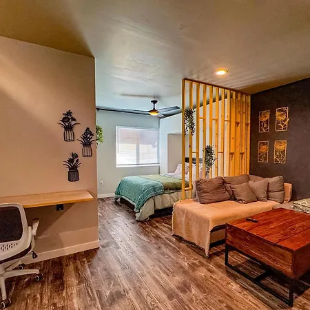 Private-Suite, Kitchen, Laundry, Rainfall Shower, 4Ktv El Centro Extérieur photo